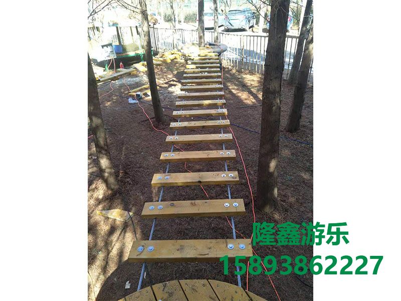 丛林穿越
